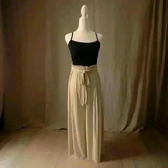 Wide Leg Drape Tan Pants Size Small - Picture 1 of 2